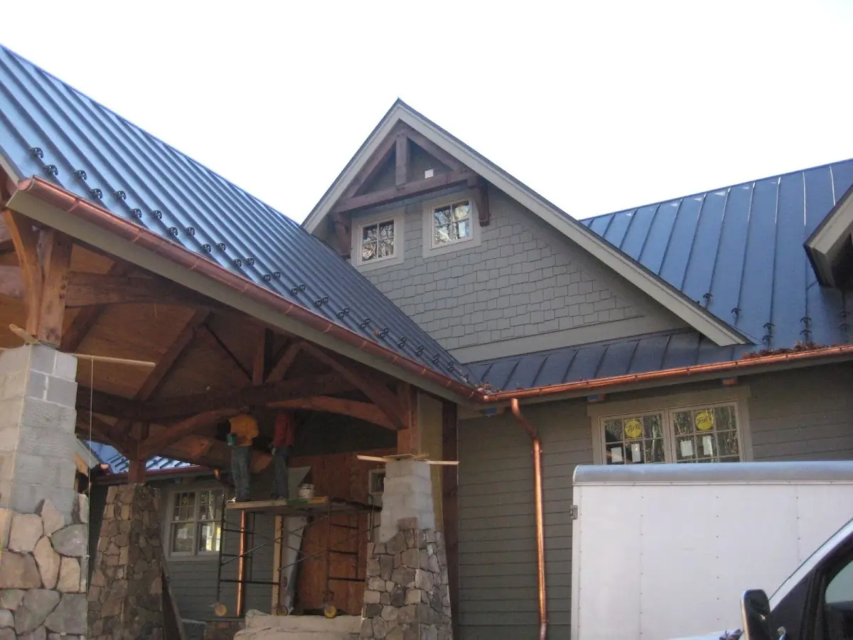 Craftsman Roofing team delivering quality roofing work in Raintree Lake South